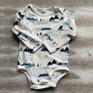 H&M 1 1/2-2Y Winter ❄️ Print Bodysuit